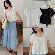 Lace blouse with round neck and bud sleeves 155196