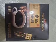 UCC 炭燒速溶咖啡粉。coffee。原產國：馬來西亞。生產期 2025年8月5日，保質期 24個月。exp. 27.8.5。1.8 g X 28。紙盒輕微破損。