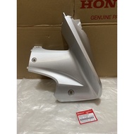 Ốp ống yếm bên phải WAVE S110 (2009) màu Bạc chính hãng Honda (64400-KWW-A00ZF)