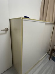 多層實木板衣櫃