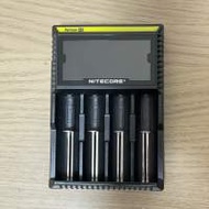 Nitecore D4 充電器