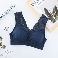 KL READY STOCK (40-90kg) M and L Plus Size Bra With Hook/Without Hook Seamless Lace Vest-style Tube 