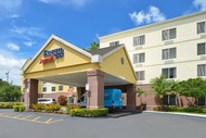 奧蘭多機場費爾菲爾德客棧 (Fairfield Inn Orlando Airport)