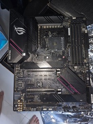 ASUS ROG STRIX B550-E GAMINGwifi 主機板