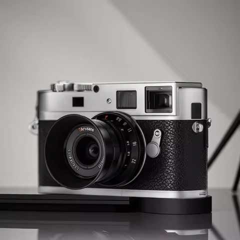 7artisans M 28mm F5.6 Full Frame MF Standard Prime Lens for Street Photography with Leica M Mount M2