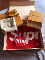 SUPREME x LV皮夾 手拿包