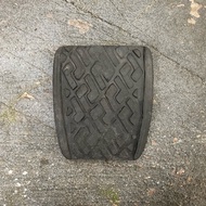 Pad Clutch & Brake Pedal Rubber Brake Clutch TOYOTA Corolla AE80 GL EE80 SE Saloon AE92 EE90 Twincam