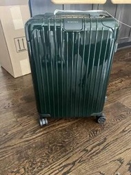 Rimowa Essential 登機手提行李箱