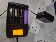 4槽4位智能鋰電池/Ni-MH AA/AAA獨立充電器配火牛