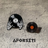 ENAMEL PIN NGY BROS PIN PIN COUPLE PIN/ AESTHETIC PIN/ CUTE PIN/ BUTTON PIN/ BAND PIN/ BROOCH/ GIFT 