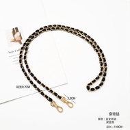 Túi Đựng Son Chanel Có Thể Điều Chỉnh Bằng Da Xanh Đậm Có Thể Tháo Rời Phụ Kiện Vòng Tròn Vàng Phụ K