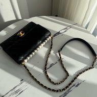chanel黑色菱格金雙C珍珠鏈包