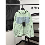2026Arcteryx Jacket GAMMA MX HOODY Hiking Suit Outdoor Jacket Hard Shell Jacket Slim-fit Hiking Hiki