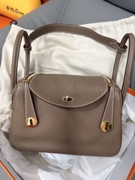 HERMES 愛馬仕Lindy 26 大象灰金扣