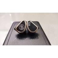 64 audio Tia Trio IEM