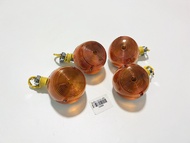 ไฟเลี้ยวชาลี cb100 สีส้ม เหล็กชุบ 4 ดวง C18