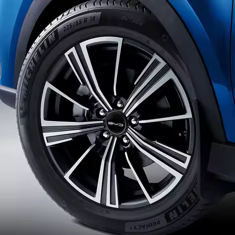 Wheel Center Hub Cap Rim Cover Emblem Sticker For BYD M6 G3 G5 T3 13 F3 F0 S6 S7 E5 E6 L3 tang yuan 