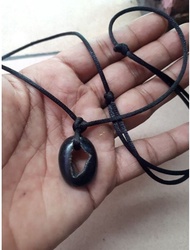 Kalung Batu Combong Hitam