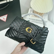 #Guess กระเป๋าถือ หนังนิ่ม น้องโซฟา 4 สี พร้อมสายยาว อุปกรณ์ ป้ายห้อย ถุงผ้า ขนาด 10 นิ้ว ปาก 9 นิ