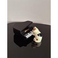 Piano Concert Cat Piano Concert Resin Ornaments Cute Little Meow Playing Triangle Piano Decoration D
