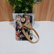 🌺現貨🌺 全新 Dolly Club 朵莉品牌 台灣製造防水包 卡片套 識別證套 悠遊卡套 可包掛 卡套 花朵物語