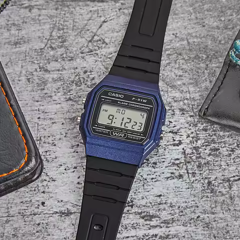 Original CASIO F-91WM-2A Vintage Square Dial Resin Strap Watch Water Resistant Chronograph LED Light