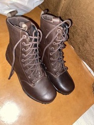 棕色皮革靴 （牌子：5.11 Tactical）真皮