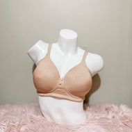 38C — Vanity Fair Non-wire Bra