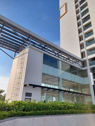 Luxhome Anland Lakeview & Park, Aeon Mall