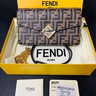 Fendi WOC 全新美拉德色FF Diamonds鏈帶皮夾肩背/斜揹包
