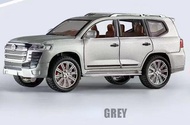 【 WJ】1:24ล้อแม็กรถออฟโรดรุ่นโตโยต้า LC300จำลอง Land Cruiser เพลงเบาดึงกลับรถ