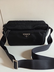 Prada 中古相機包