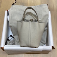 全新 Hermes Picotin 18 touch 鱷魚皮 冰川白 beton 8L 金扣 GHW