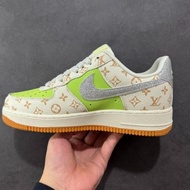 Nike Air Force 1 LV 聯名款運動鞋