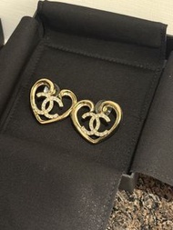 Chanel Heart Loop Earrings 心形大圈耳環