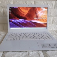 Laptop Asus E402Y Amd E2-7015 Ram 4Gb Ssd 320Gb 8Gb 512 Ssd