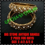 Big stone Antique bangle