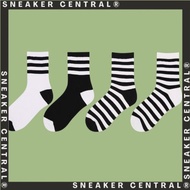 SNEAKER CENTRAL® 男女通用袜子 4b7