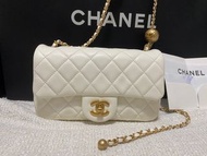 Chanel  mini 20cm white 金球白色
