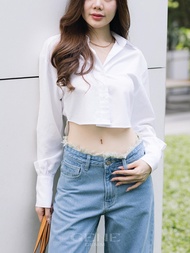 GENEDENIM เสื้อเชิ้ตครอป ชายเสื้อเว้า รุ่น Bianca
