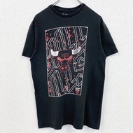 古著NBA芝加哥公牛隊籃球短袖圓領T卹，黑色，M碼