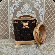 LV 原花金釦Nano Noe手提斜背水桶包M81266