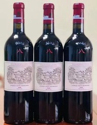 您的 Lafite 拉菲紅酒值多少？免費估價，高價回收！ 82年拉菲Lafite、大瓶裝拉菲 Lafite、整箱回收！專業團隊評估，價格透明，即時報價，歡迎查詢！