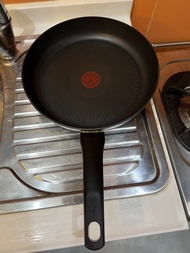 Tefal 28 cm 煎pan