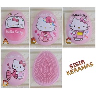 HELLO KITTY EGG-MODEL SHAMPOO COMB (22X5)