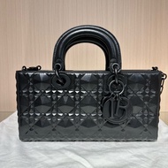 DIOR迪奥 Lady D-Joy 哑光金属钻石形藤格纹 牛皮戴妃包 黑色