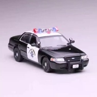 596Model 1:64 Ford Crown Victoria California Highway Patrol