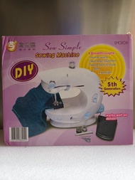 Mini Sewing machine 迷你衣車
