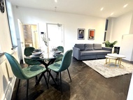 Pangsapuri 40 m² dengan 1 bilik tidur dan 1 bilik mandi peribadi di The City (Modern Flat Steps Away