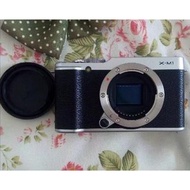 （二手）Fujifilm/富士 X-M1 連（16-50mm）復古旁軸 無反相機 WiFi 小巧 文藝 旅行 Camera 90%NEW